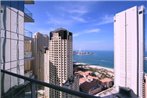 Impeccable 2 Bed with Full Sea and Dubai Eye Views Holiday Home Dubai