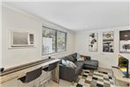 Cosy studio apartment seconds from Manly Beach