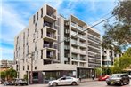 Surry Hills Modern Furnished Self-Contained Apartment (ELZ)