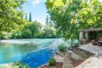 Charming Cottage with Private River Beach