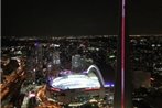 1BR AMAZING CN Tower View Condo