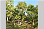 LA CASA EN EL BOSQUE con vista al Rio