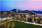 Hilton Ningbo Dongqian Lake Resort