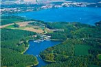 Marina Eldenburg - Ferienhauser und Bootsverleih am Tor zur Muritz