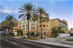 Desert Palms Hotel & Suites Anaheim Resort