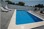 Piscina privada Solo a Familias Y Parejas