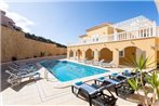 Villa with pool 5 minutes drive from the beach