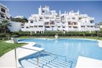 Beautiful apartment in Estepona w/ Outdoor swimming pool