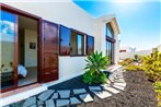 Lovely 3-Bed Villa in Playa Blanca