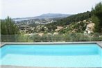 Spacious Villa in Toulon with Private Pool