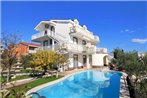 Seaside apartments with a swimming pool Zecevo Rtic