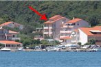 Apartments and rooms by the sea Supetarska Draga - Donja