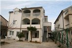 Apartments with a parking space Srima - Vodice