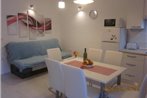 Apartments with WiFi Rijeka - 16028
