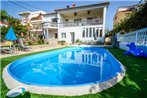 Family friendly apartments with a swimming pool Zadar - 17553