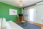 Nice apartment in Novi Vinodolski w/ 2 Bedrooms