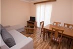 Welcoming Apartment in Podstrana with Garden