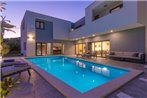 Luxury Villa IN with Heated Pool