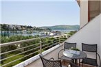 Apartment in Seget Vranjica with sea view