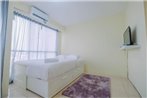Tifolia Studio Apartment with Double Bed near LRT Station By Travelio