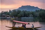 Houseboat Ghulam khuroo Taj palace