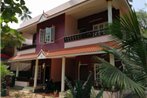 Red Palm Home Stays