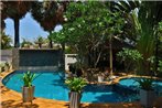 Private Entire 8 BedRooms Garden Pool Villa With Kitchen & BBQ Facilities