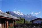 Lijiang Sadhu Inn
