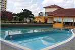 D Savoy Famosa Condo