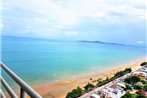 View Talay 8 Large studio apartment with sea view Pattaya
