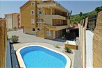 Two-Bedroom Apartment with Sea View in Makarska