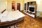ROMANTIC Apartments - in the center of Lviv