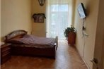 3separed bedrooms in Main Avenju