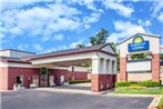 Days Inn & Suites by Wyndham Branson