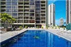 Waikiki Sunset 2105 Paradise Awaits 1-bedroom Superior Suite with Incredible Views