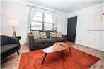 Spacious and stylish 2 BR Near Broadway - 5 Min Drive