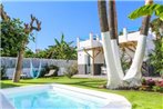 Playamar Villa Sleeps 4 with Pool Air Con and WiFi