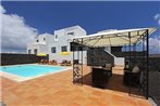 Playa Blanca Villa Sleeps 8 with Pool Air Con and WiFi