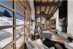 AMAZING ! Chalet with swimming pool ski in ski out 12 people!