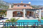 Beautiful home in Orebic with Outdoor swimming pool