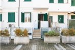 Quaint Apartment in Policastro Bussentino with Terrace
