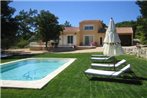 Spacious Villa in Reillanne with Swimming Pool