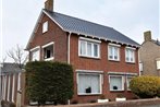 Holdiay Home in Den Helder with private terrace and garden