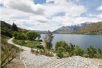 Absolute Lakefront - Queenstown Apartment