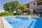 Villa Andre 3 bedroom villa with pool - walking distance to Albufeira