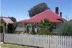 Tenterfield Historic c1895 Cottage