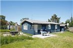 Two-Bedroom Holiday home in Strandby 2