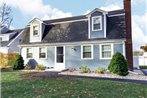 Walkable Falmouth Hts Beach Home